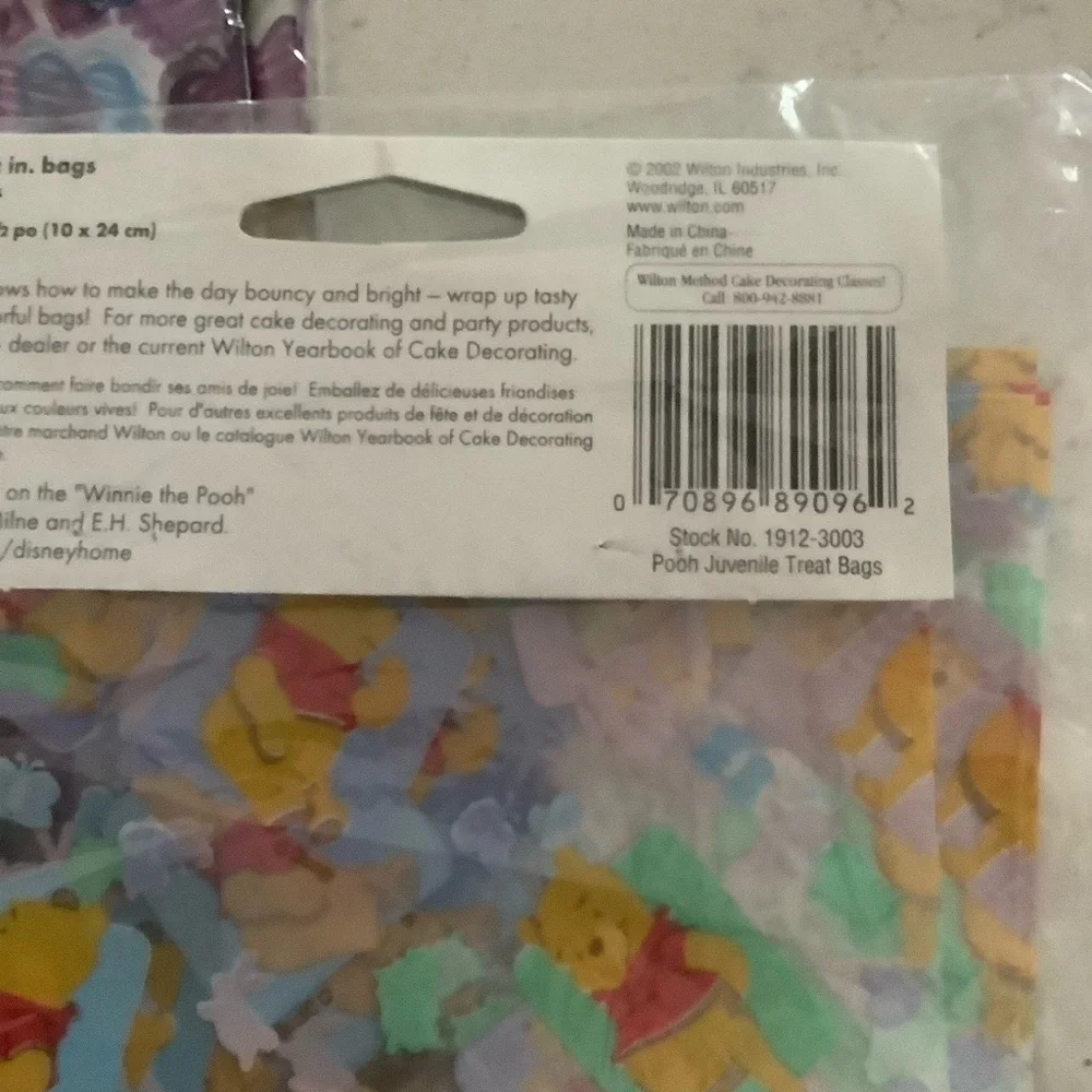 Y2k vintage Wilton party bags with ties 130 count Disney Pooh collection